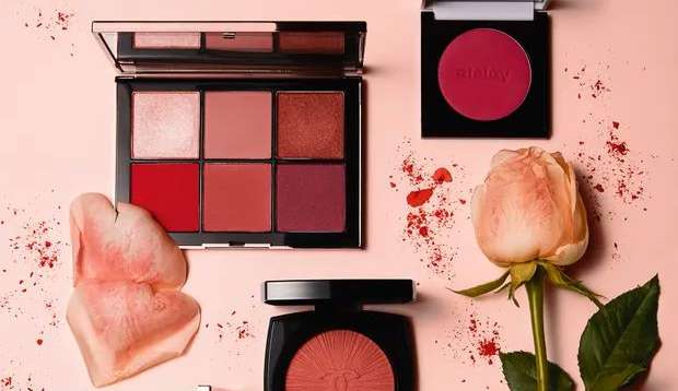 Conheça 5 blushes luxuosos recém-lançados para realçar sua maquiagem Lorena Bueri