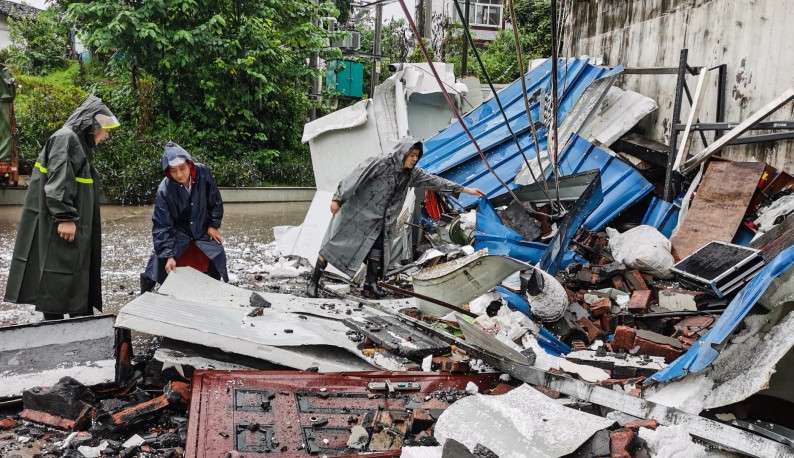 Terremoto atinge província da China e deixa 30 mortos Lorena Bueri