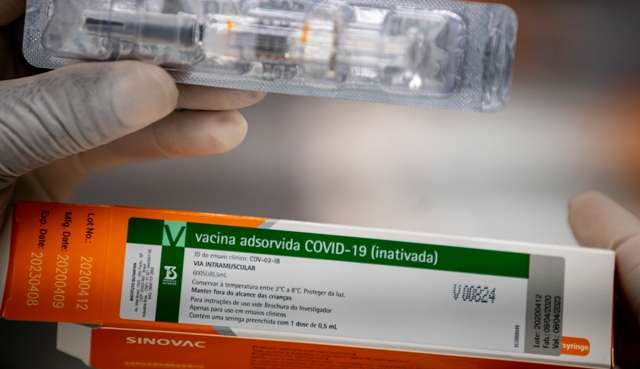 Secretaria de Saúde do DF descarta 3,5 mil doses de CoronaVac