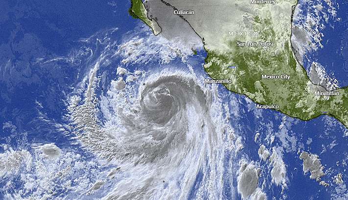 Depois de causar mortes no México, furacão Kay vai ficar ainda mais forte