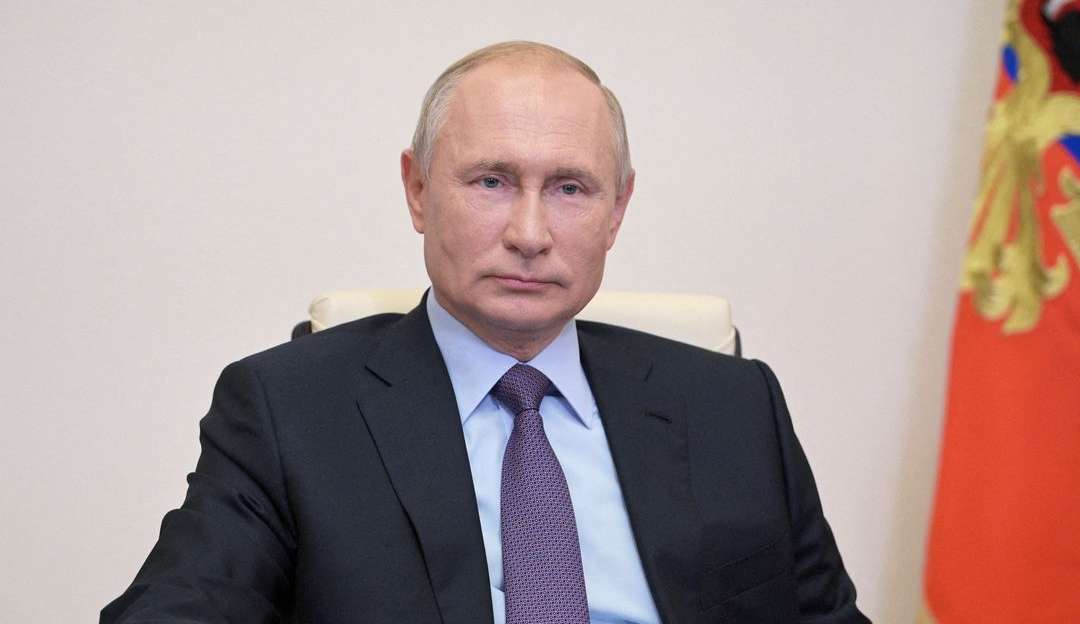 Derrotas na guerra pesam e deputados pedem renúncia de Putin