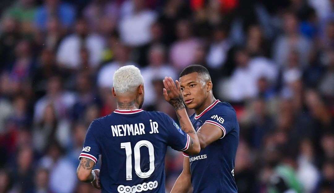 Diretor esportivo do PSG afirma que Mbappé não pediu saída de Neymar