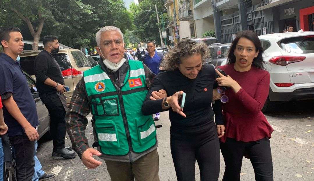 Terremoto atinge México e causa risco de tsunami Lorena Bueri