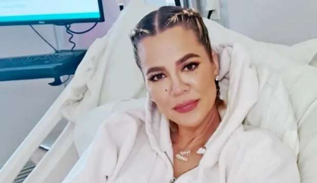 Khloé Kardashian revela primeira imagem do filho recém-nascido Lorena Bueri