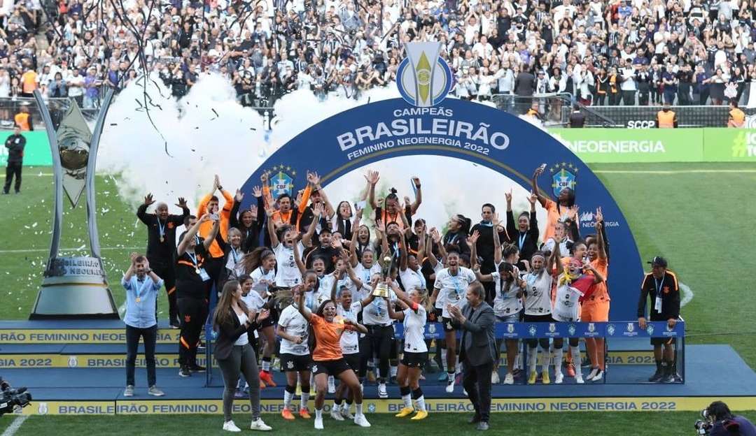 Corinthians fatura o tetra do Brasileirão Feminino com goleada na Neo Química Arena Lorena Bueri
