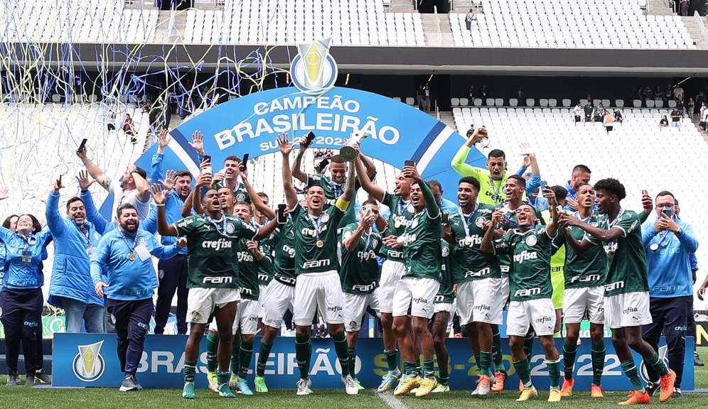 Palmeiras vence o Corinthians e se consagra campeão do Brasileiro sub-20 Lorena Bueri
