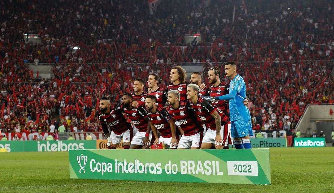 Torcida do Flamengo esgota ingressos para o jogo da volta pela final da Copa do Brasil, contra o Corinthians Lorena Bueri