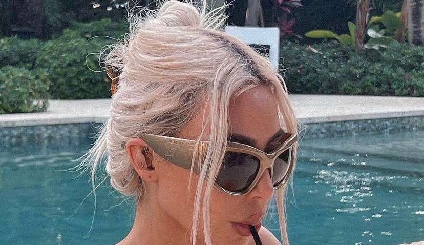 Novo penteado favorito de Kim Kardashian