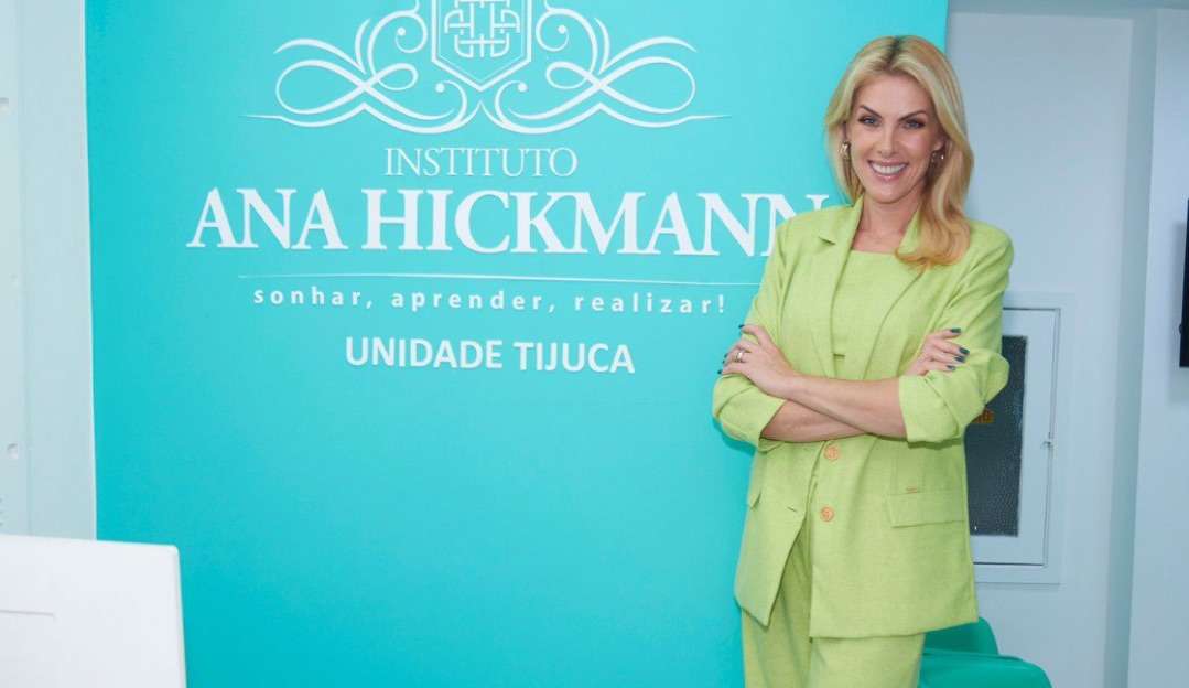 Ana Hickmann marca presença em coquetel do seu Instituto localizado no Rio de Janeiro