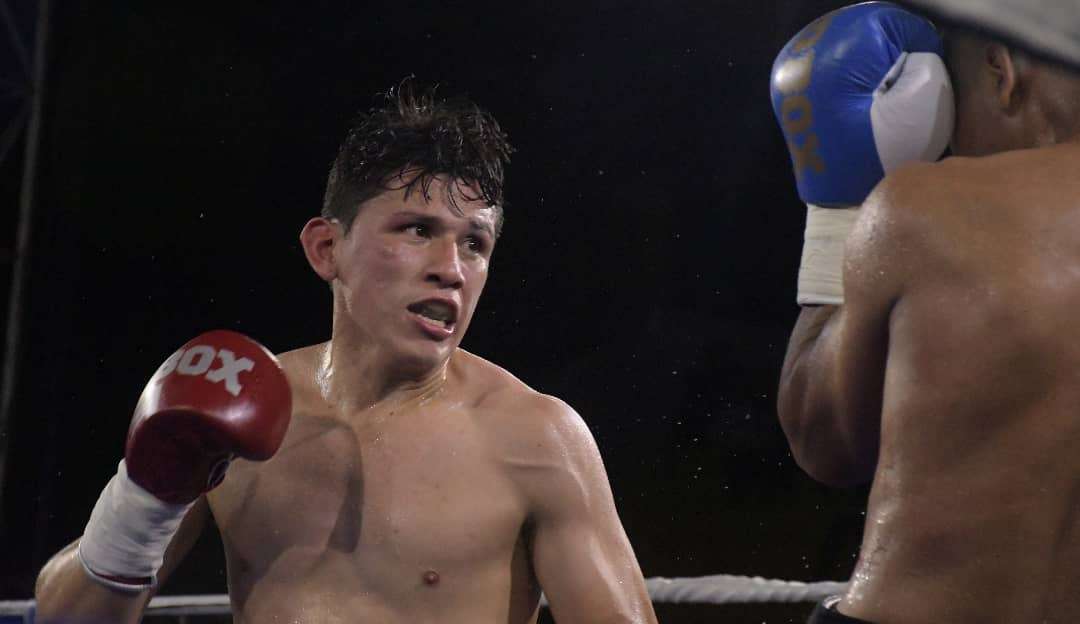 Boxeador Luis Quiñones morre após ser nocauteado  Lorena Bueri