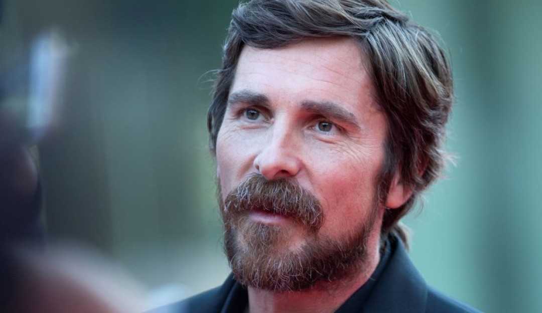 Netflix adquire direitos para The Pale Blue Eye, novo filme do ator Christian Bale