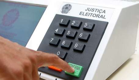 Urna eletrônica dará um segundo a mais para conferir cada voto Lorena Bueri