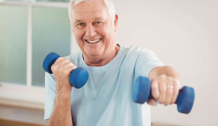 Levantamento de peso ajuda a evitar a perda muscular em idosos, aponta estudo Lorena Bueri