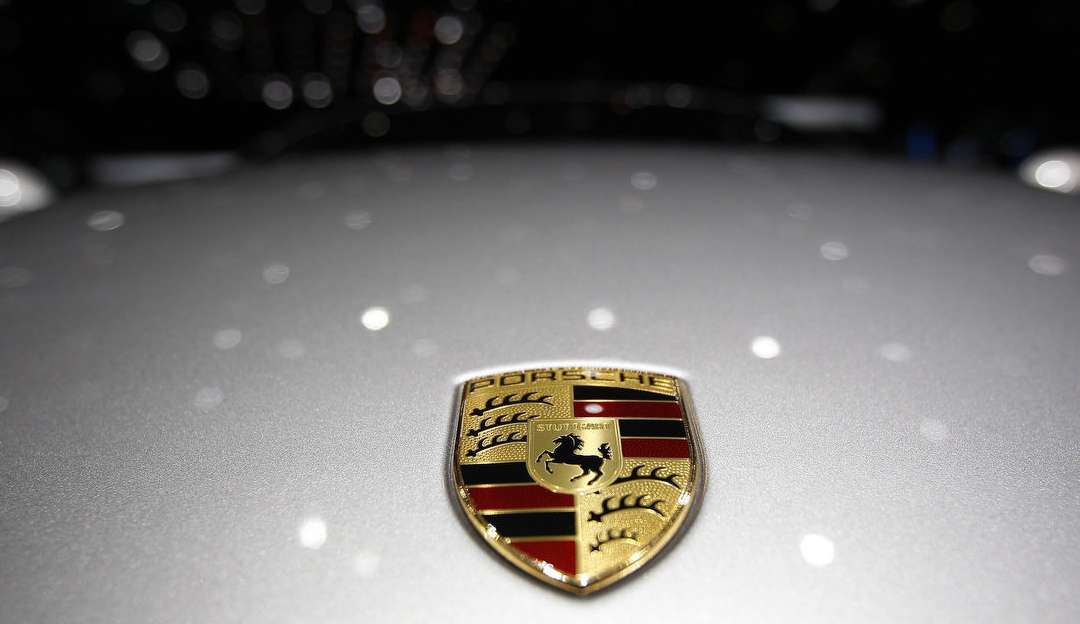 Porsche se torna a montadora com maior valor de mercado na Europa