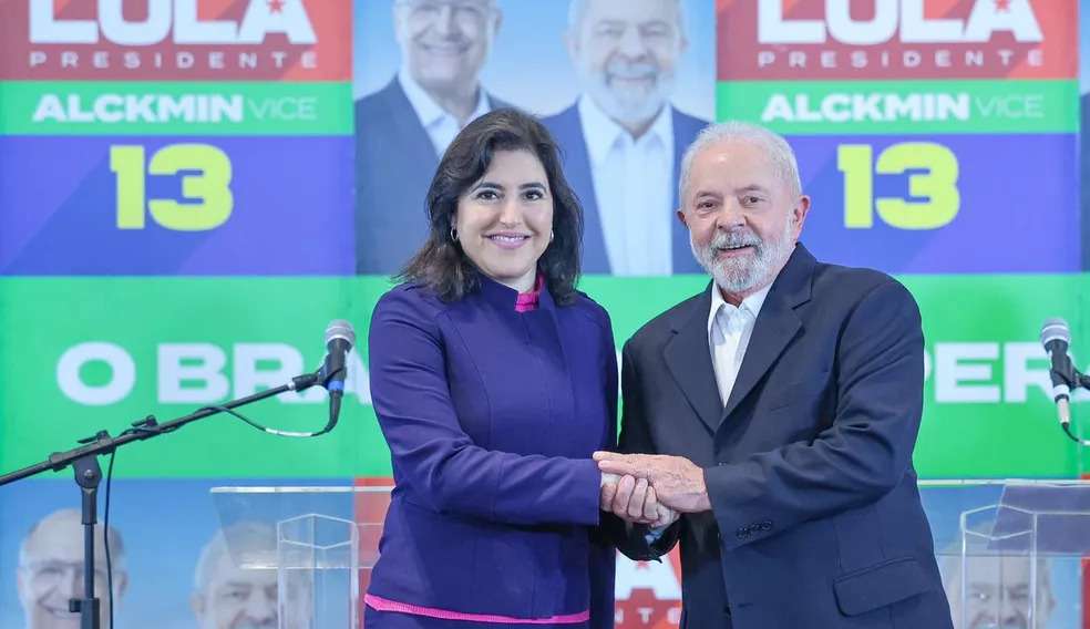 Simone Tebet oficializa apoio à candidatura de Lula