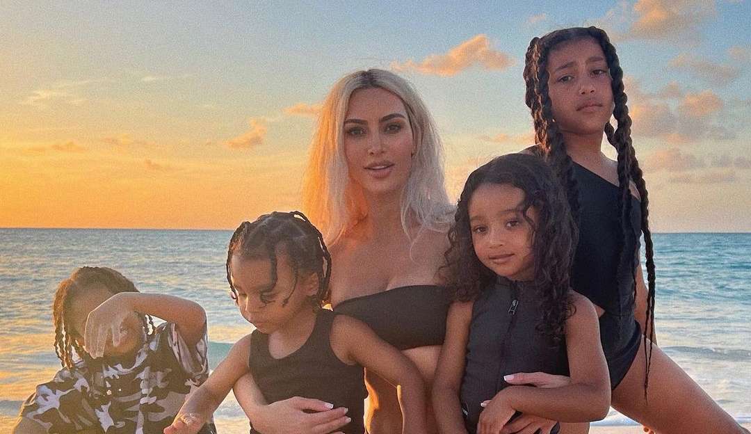 Kim Kardashian reforça segurança para os filhos após posts de Ye