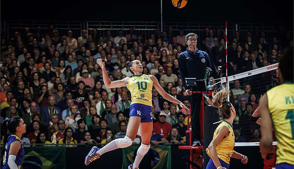 Pelas quartas de final, Brasil consegue virada contra o Japão no Mundial de vôlei feminino
