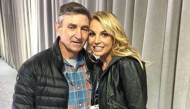 Britney Spears relata abusos físicos e psicológicos cometidos por seu pai Lorena Bueri