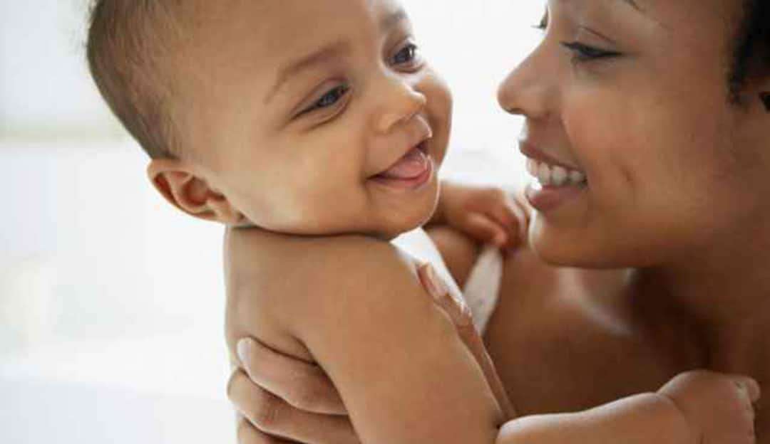 Ser mãe é mais complexo do que parece; afirma neurociência