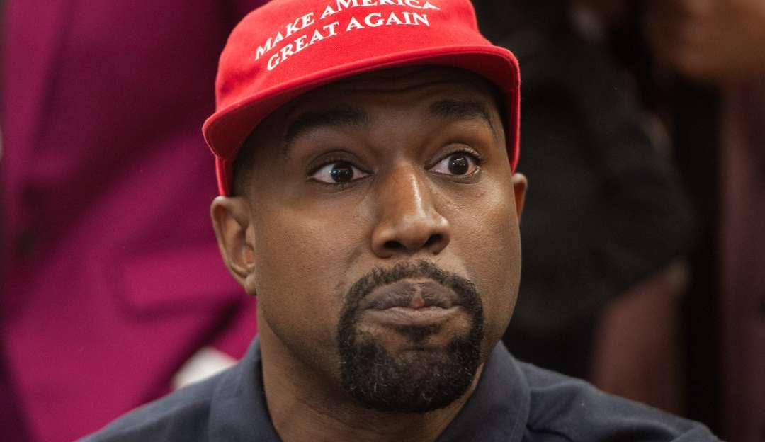 Kanye West compra rede social conservadora após ser banido do Twitter e Instagram