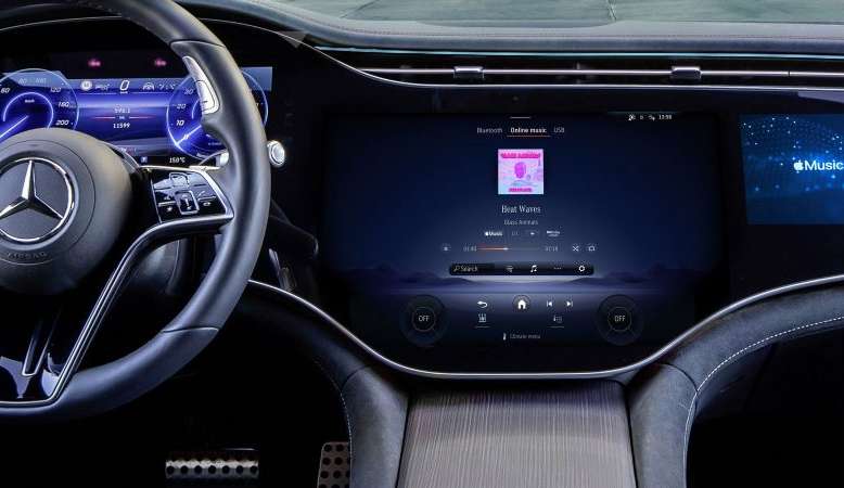 Apple e Mercedes-Benz lançam carros com efeito áudio espacial Lorena Bueri