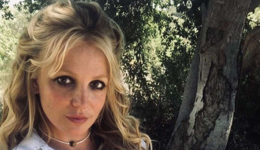 Britney Spears comenta novamente sobre tutela: “O mundo me mostrou que a crueldade vence”  Lorena Bueri