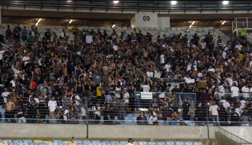 Corinthians é aplaudido no Rio depois da final da Copa do Brasil