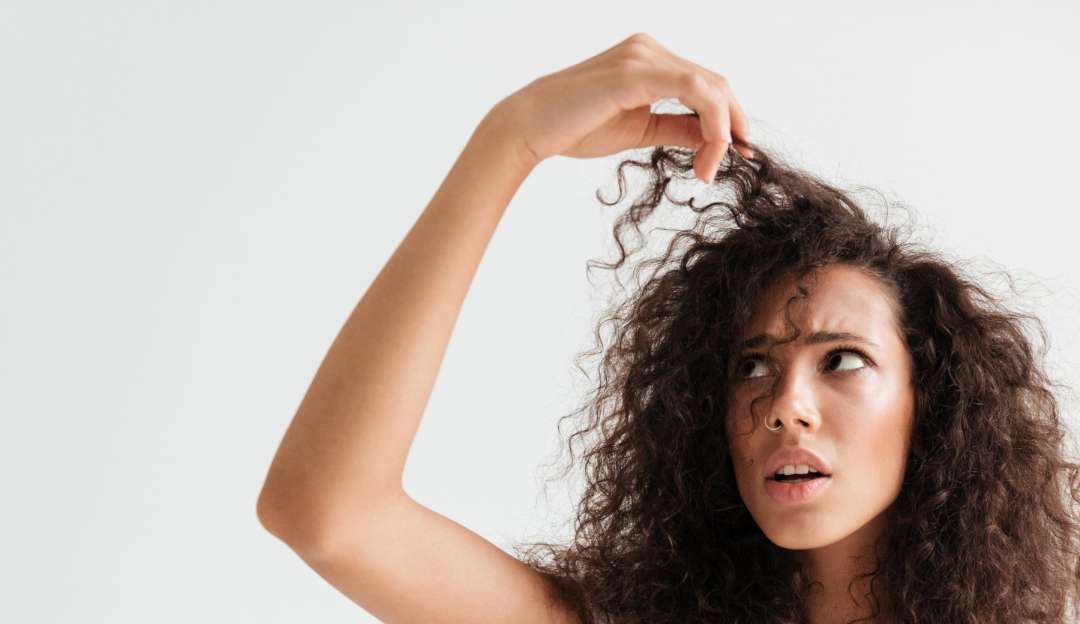 Scab hair: O que é e como se livrar dele Lorena Bueri