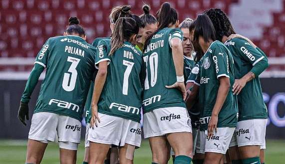 De virada: Palmeiras vence Santiago Morning por 2 a 1  Lorena Bueri