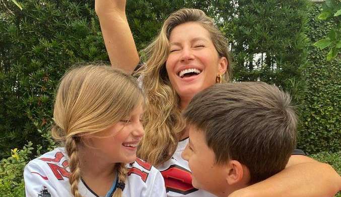 Tom Brady e Gisele Bündchen fizeram um curso de educação parental, diz jornal Lorena Bueri