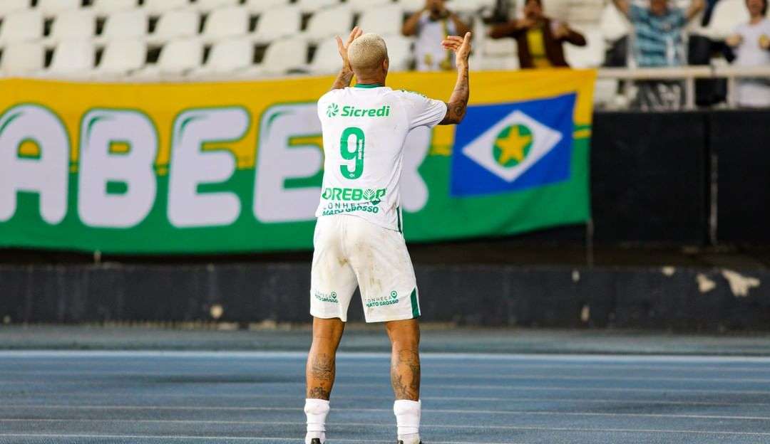 Cuiabá vence o Botafogo fora de casa e se afasta da zona de rebaixamento