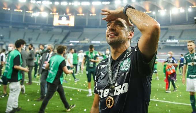 Palmeiras passa Flamengo e se torna maior campeão de títulos nacionais