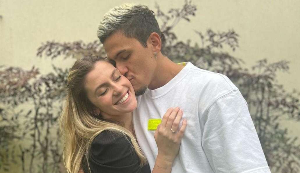 Pedro Guilherme, do Flamengo, é convocado para Copa do Mundo e pede namorada em casamento 