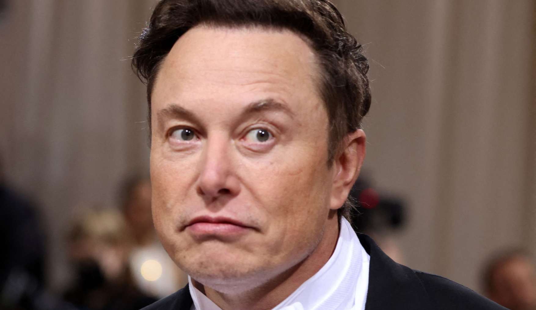 Cai abaixo dos US$ 200 bilhões riqueza de Elon Musk