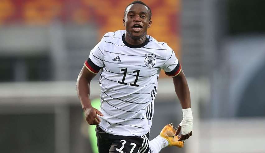 Aos 17 anos Youssoufa Moukoko é surpresa na convocação da seleção alemã 