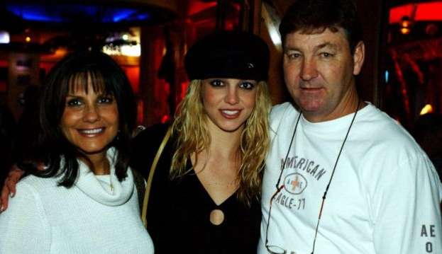 Avô de Britney Spears teria assassinado avó a tiros revela reportagem sobre a família
