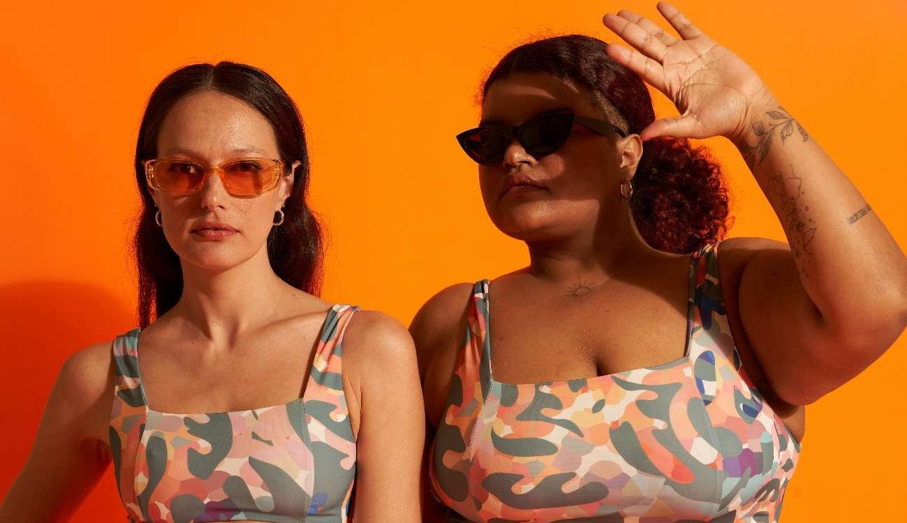Com tecnologia própria, Herself lança moda praia com peças absorventes Lorena Bueri