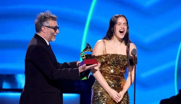 Grammy Latino 2022: 'MOTOMAMI' de Rosalía é contemplado como 'Álbum do Ano'