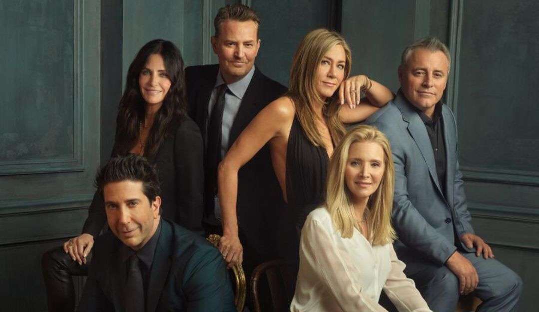 Ator de Friends, Matthew Perry, cobra mais encontros com colegas de série Lorena Bueri
