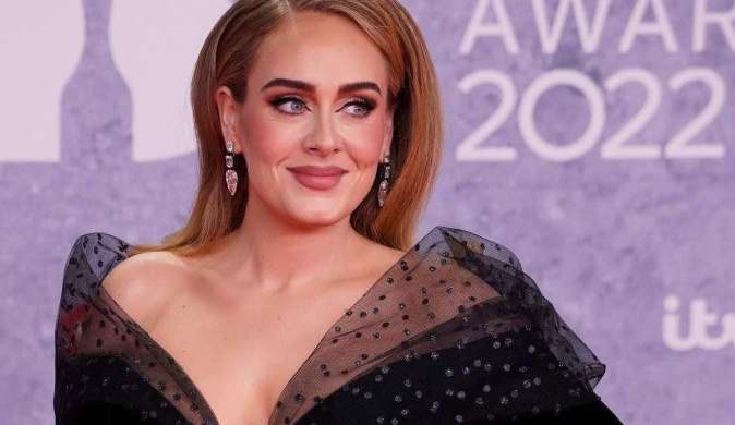 Adele recusa suíte de luxo por não ser em área exclusiva