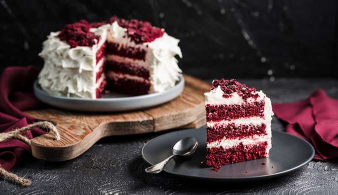 Conheça a receita de Bolo de Red Velvet para surpreender na cozinha Lorena Bueri