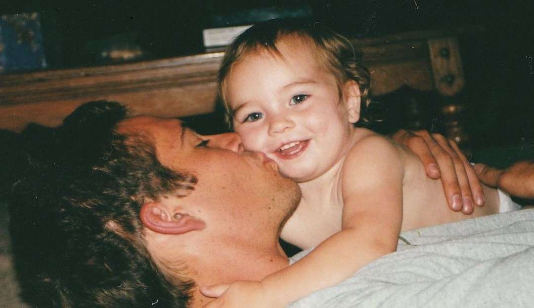 Filha de Paul Walker homenageia o pai 9 anos após sua morte Lorena Bueri