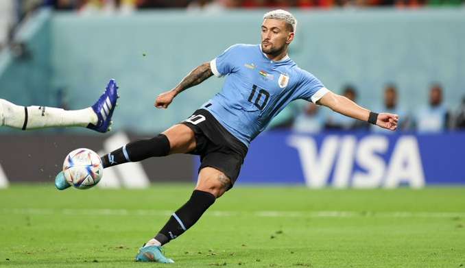 Arrascaeta brilha; Uruguai vence, mas não se classifica para as oitavas de final