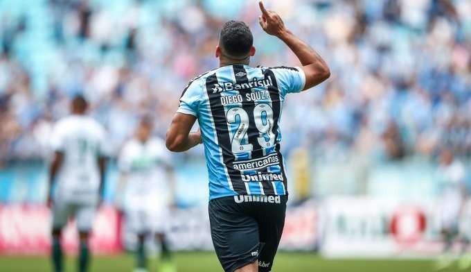 Grêmio acerta renovação de contrato de Diego Souza Lorena Bueri