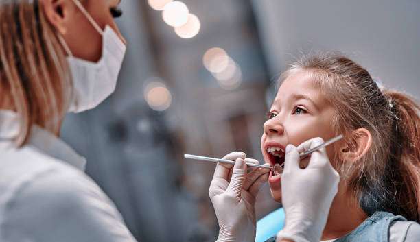 4 perigos que as férias representam para a saúde bucal das crianças Lorena Bueri