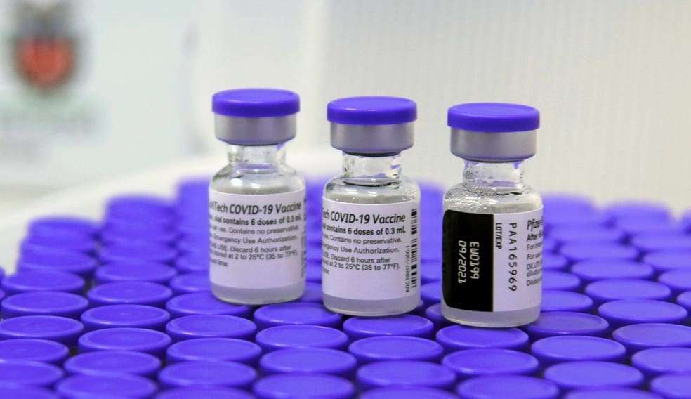 Ministério da Saúde recebe o primeiro lote de vacina bivalente contra a covid19 nesta sexta-feira (9) Lorena Bueri