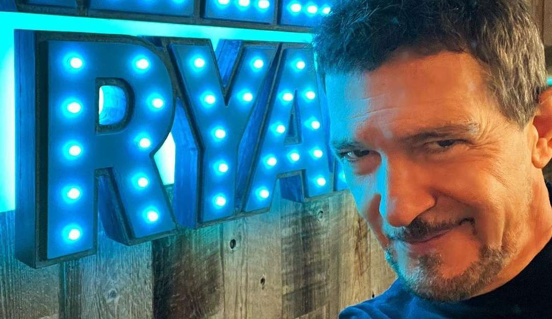 Antonio Banderas fala sobre como infarto mudou sua vida Lorena Bueri