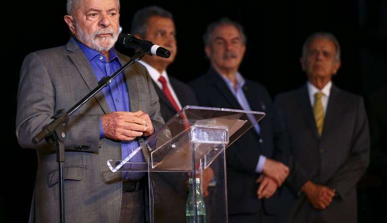 Lula anuncia novos ministros em seu governo