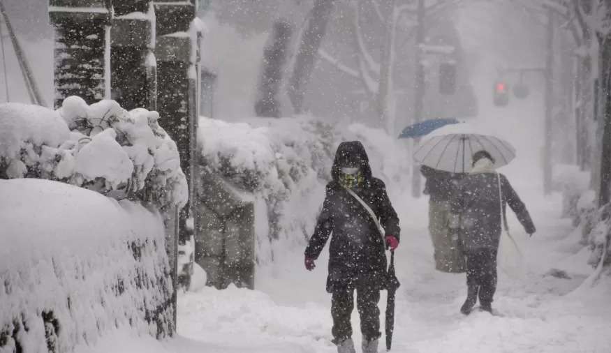 Forte nevasca no Japão deixa 8 mortos e 45 feridos