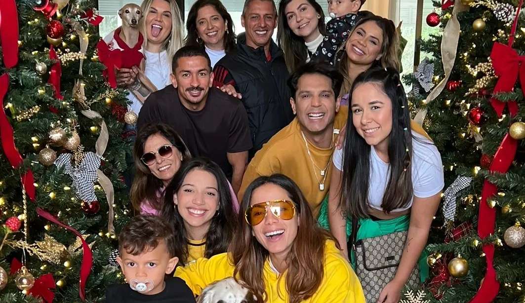 Anitta passa o Natal nos EUA com a família